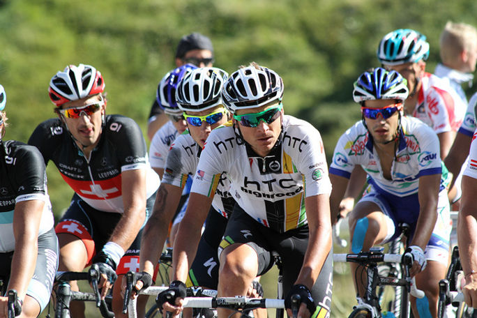 ツール・ド・フランスの自転車選手のグループ